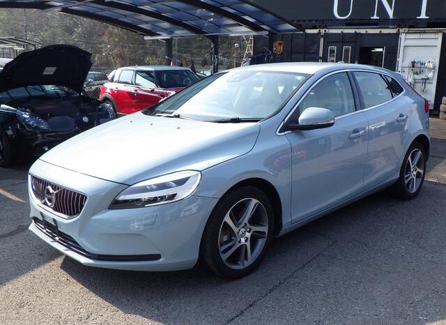2018 Volvo V40 For Sale In Kenya.