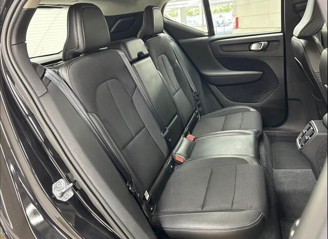 2018 VOLVO XC40 T4 AWD MOMENTUM FOR SALE IN NAIROBI KENYA full