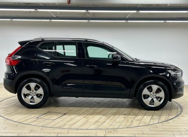 2018 VOLVO XC40 T4 AWD MOMENTUM FOR SALE IN NAIROBI KENYA full