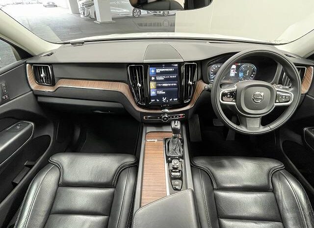 2018 VOLVO XC60 D4 AWD INSCRIPTION FOR SALE IN NAIROBI KENYA full