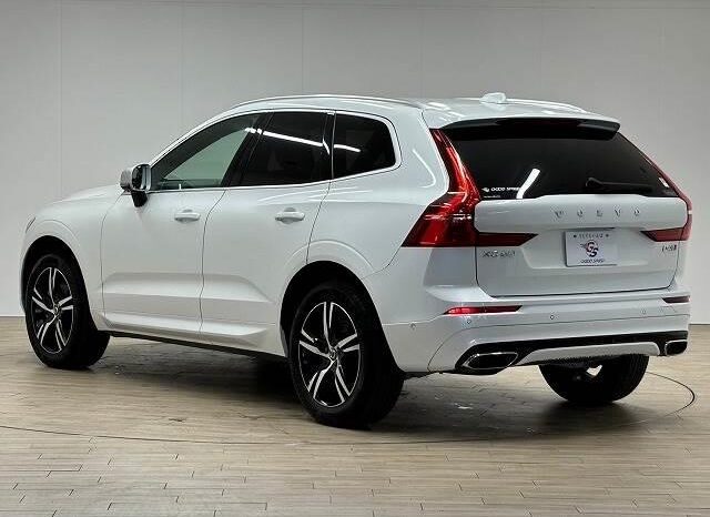 2019 VOLVO XC60 D4 AWD R DESIGN FOR SALE IN NAIROBI KENYA full