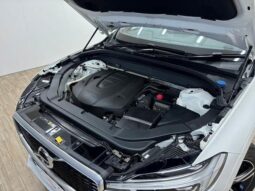 2019 VOLVO XC60 D4 AWD R DESIGN FOR SALE IN NAIROBI KENYA full