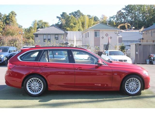 2018 BMW 3 Series For Sale in Kenya full