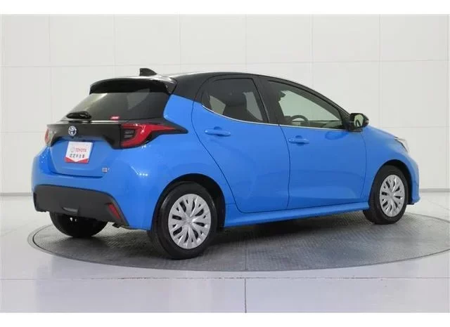 2021 TOYOTA YARIS HYBRID Z FOR SALE IN KENYA full