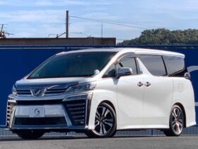 2018 TOYOTA VELLFIRE FOR SALE IN NAIROBI KENYA