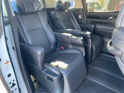 2018 TOYOTA VELLFIRE FOR SALE IN NAIROBI KENYA full