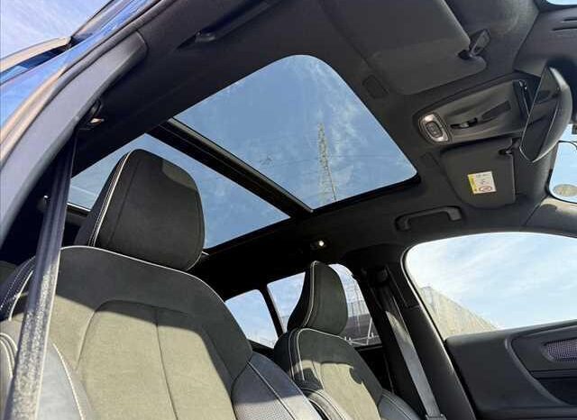 2019 VOLVO XC40 T5 AWD R-DESIGN FOR SALE IN KENYA full