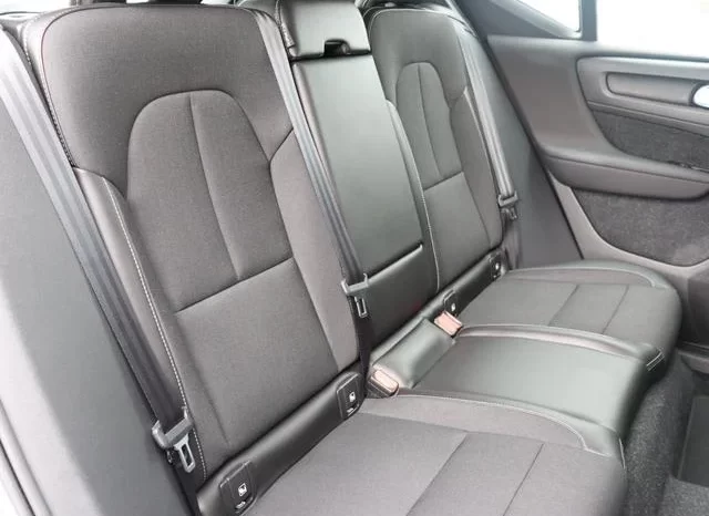 2019 VOLVO XC40 T4 MOMENTUM FOR SALE IN NAIROBI KENYA full