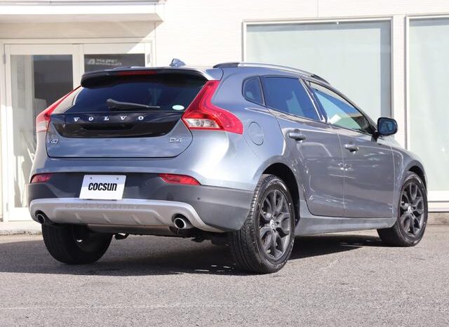 2019 VOLVO V40 CROSS COUNTRY D4 SUMMUM FOR SALE IN KENYA full