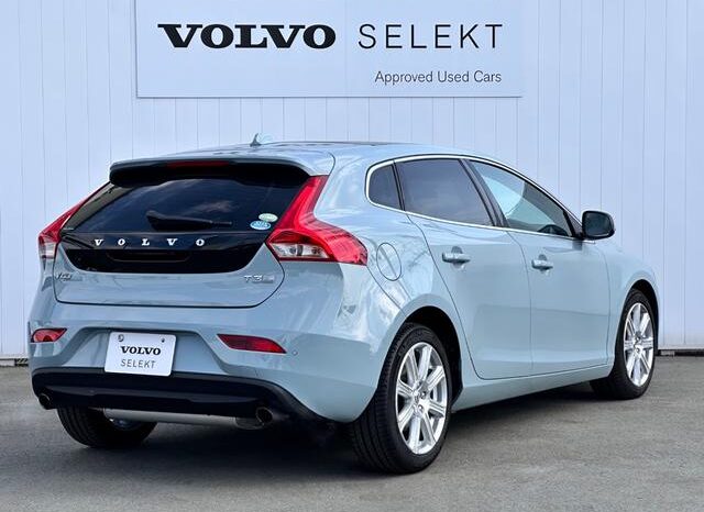 2019 VOLVO V40 T3 CLASSIC EDITION FOR SALE IN NAIROBI KENYA full