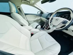 2019 VOLVO V40 T3 CLASSIC EDITION FOR SALE IN NAIROBI KENYA full