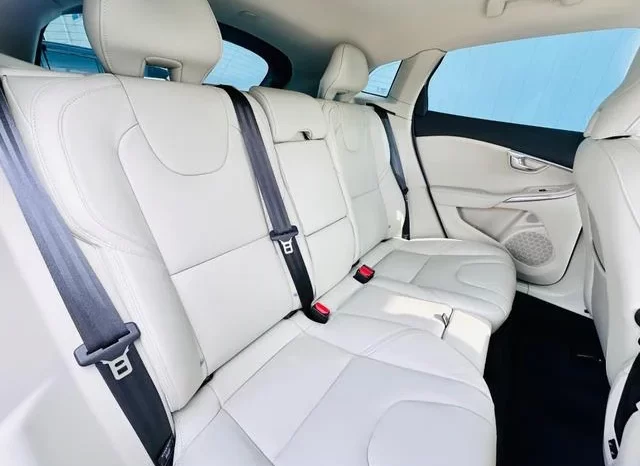 2019 VOLVO V40 T3 CLASSIC EDITION FOR SALE IN NAIROBI KENYA full