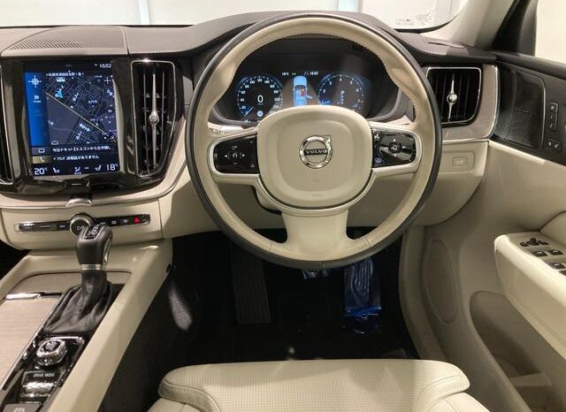2019 VOLVO XC60 T5 AWD INSCRIPTION FOR SALE IN KENYA full