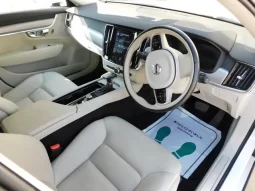 2019 VOLVO V90 T5 MOMENTUM FOR SALE IN KENYA full