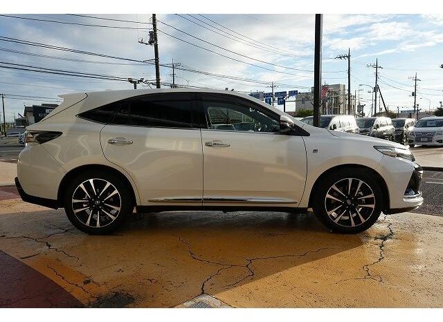 2018 TOYOTA HARRIER ELEGANCE GR SPORT FOR SALE IN KENYA full