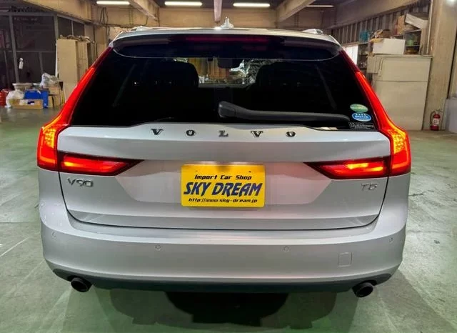 2018 VOLVO V90 T5 MOMENTUM FOR SALE IN KENYA full