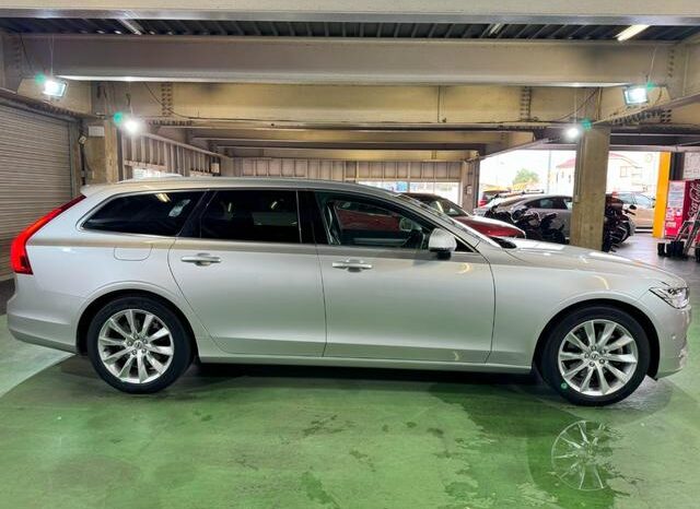 2018 VOLVO V90 T5 MOMENTUM FOR SALE IN KENYA full