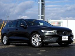 2018 VOLVO V60 T5 MOMENTUM FOR SALE IN KENYA full