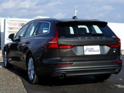 2018 VOLVO V60 T5 MOMENTUM FOR SALE IN KENYA full