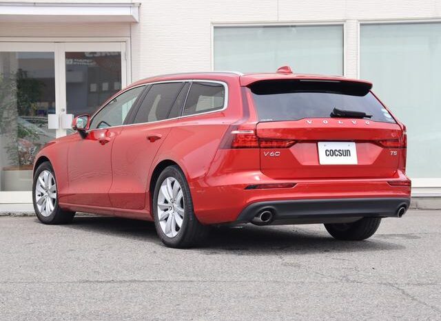 2019 VOLVO V60 T5 MOMENTUM FOR SALE IN KENYA full