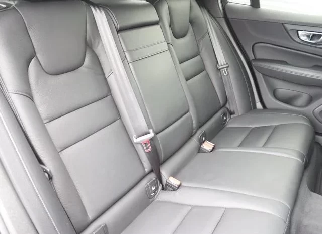 2019 VOLVO V60 T5 MOMENTUM FOR SALE IN KENYA full