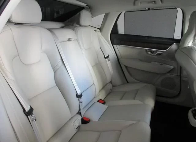 2022 VOLVO S90 AWD INSCRIPTION FOR SALE IN KENYA full