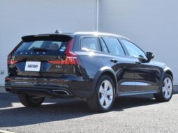 2019 VOLVO V60 CROSS COUNTRY T5 AWD FOR SALE IN KENYA full