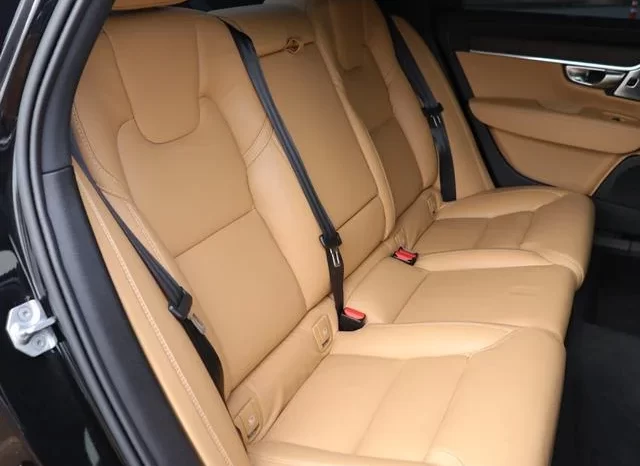 2021 VOLVO S90 B6 AWD INSCRIPTION FOR SALE IN KENYA full