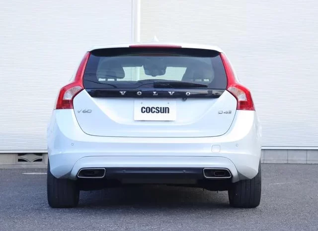 2018 VOLVO V60 D4 CLASSIC FOR SALE IN KENYA full