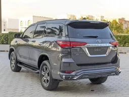 TOYOTA FORTUNER 2019 FOR SALE IN KENYA full