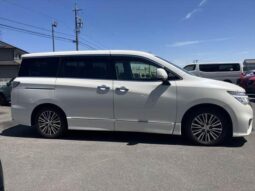 2019 NISSAN ELGRAND HIGHWAY STAR For Sale In Kenya full