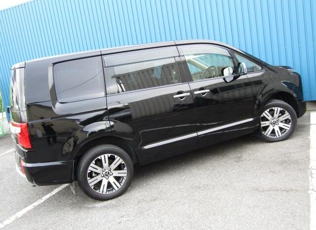 2019 Mitsubishi Delica D5 For Sale in Kenya full