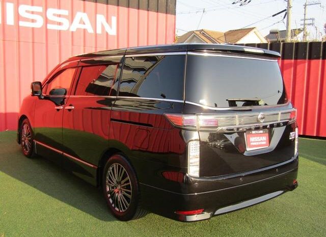2019 NISSAN ELGRAND 250HIGHWAY STAR For Sale In Kenya full