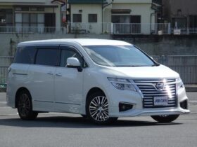 2018 NISSAN ELGRAND 250HIGHWAY STAR For Sale In Kenya