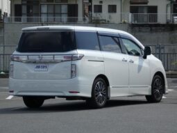 2018 NISSAN ELGRAND 250HIGHWAY STAR For Sale In Kenya full