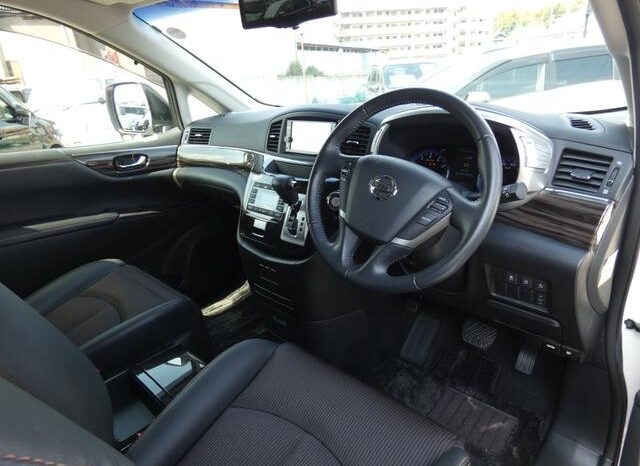 2018 NISSAN ELGRAND 250HIGHWAY STAR For Sale In Kenya full