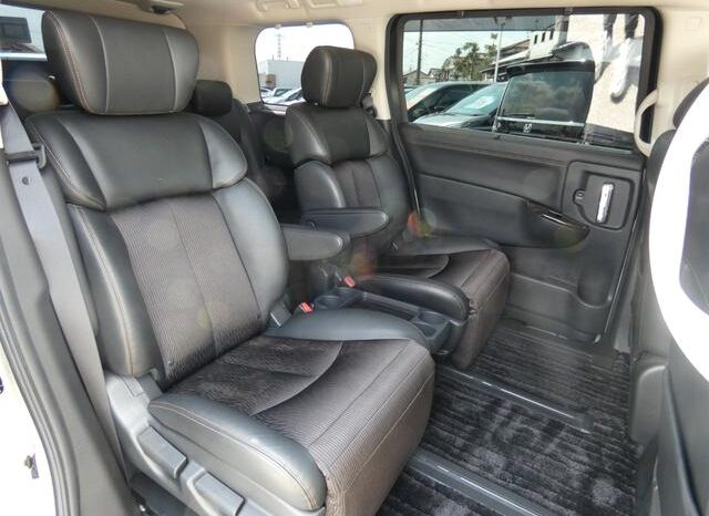 2018 NISSAN ELGRAND 250HIGHWAY STAR For Sale In Kenya full