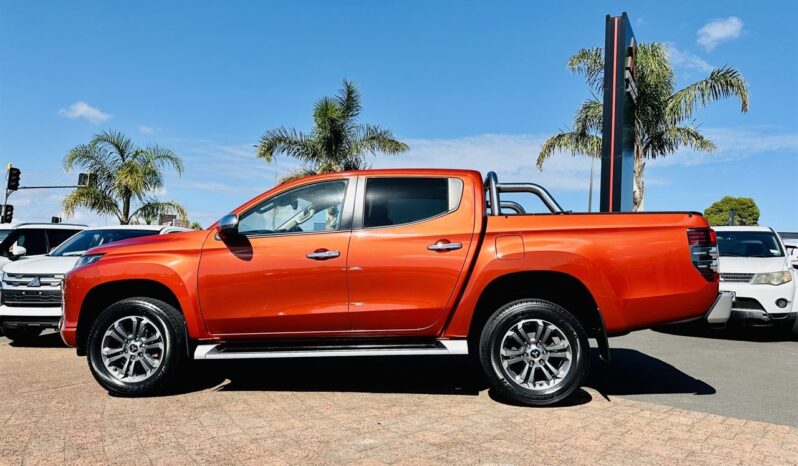 2020 Mitsubishi Triton For Sale in Kenya full