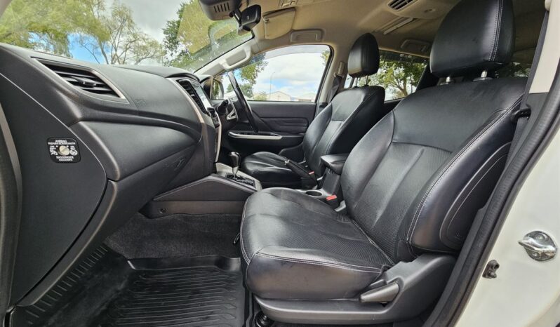 2019 Mitsubishi Triton For Sale in Kenya full