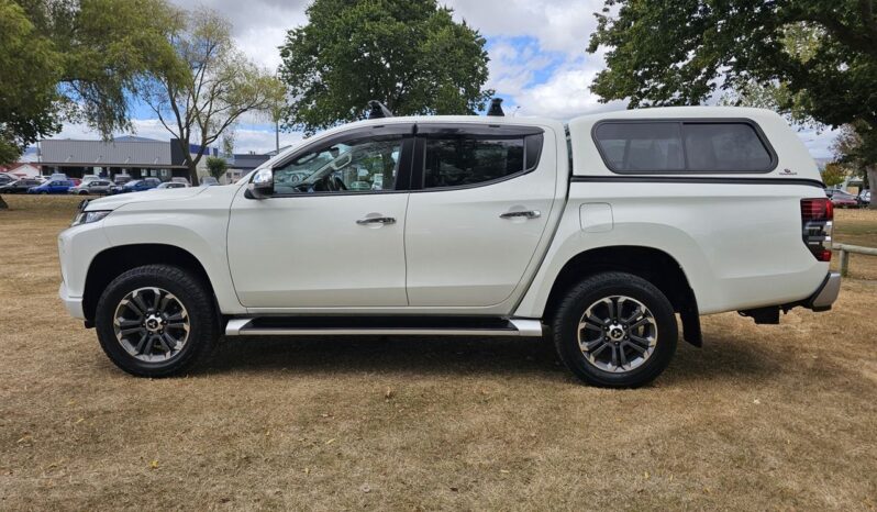 2019 Mitsubishi Triton For Sale in Kenya full