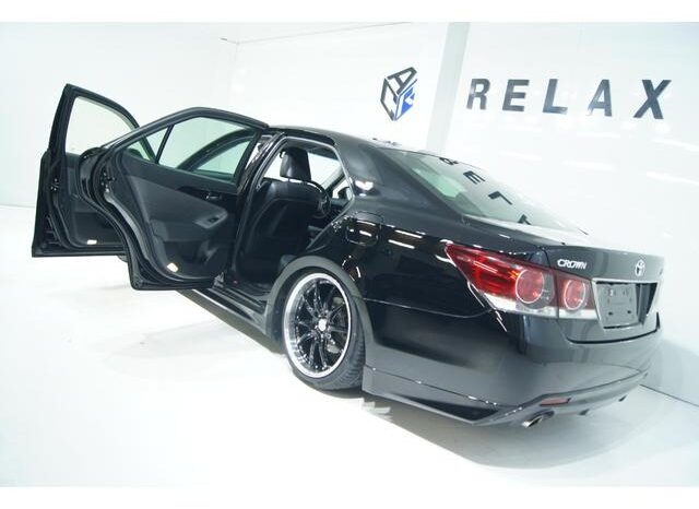 2018 Toyota Crown For Sale in Kenya full