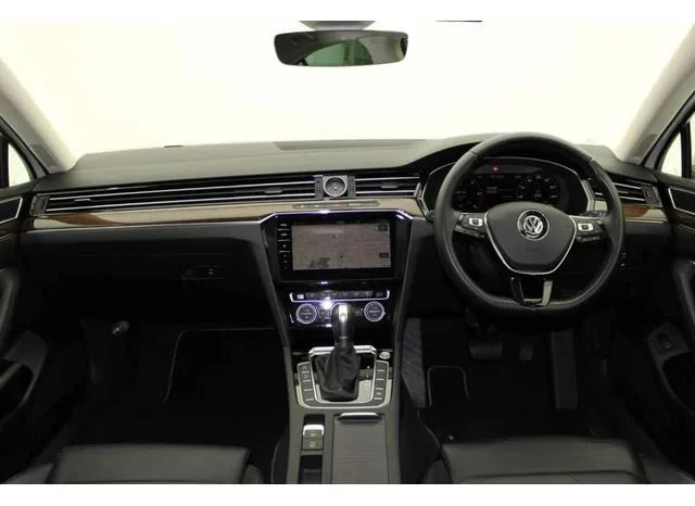 2018 Volkswagen Passat For Sale In Kenya full