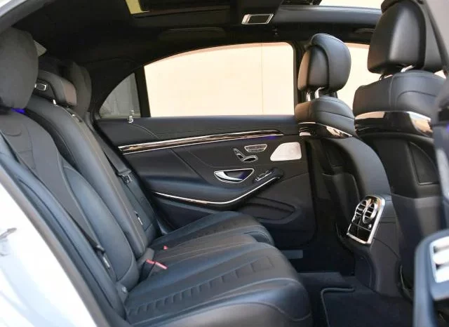 2019 MERCEDES BENZ S-CLASS S560E For Sale in Kenya full