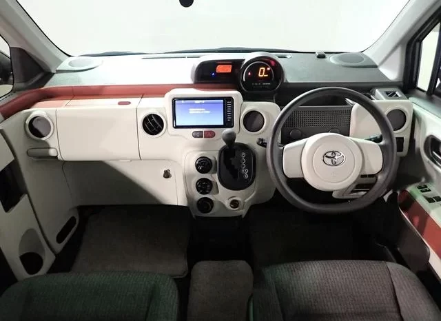 2018 TOYOTA PORTE X For Sale in Kenya full