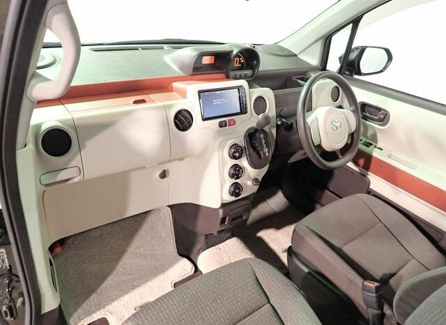 2018 TOYOTA PORTE X For Sale in Kenya full