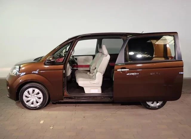 2018 TOYOTA PORTE F For Sale in Kenya full