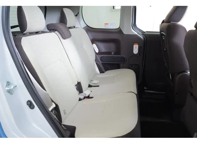 2019 TOYOTA PORTE FOR SALE IN KENYA full