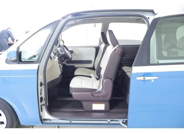 2019 TOYOTA PORTE FOR SALE IN KENYA full