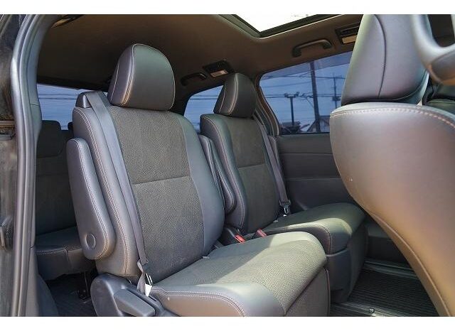 2018 TOYOTA ESTIMA AERAS PREMIUM FOR SALE IN KENYA full
