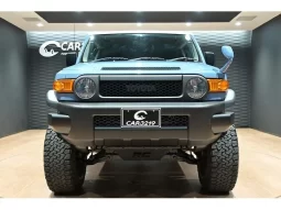2018 TOYOTA FJ CRUISER OFFROAD PACKAGE FOR SALE IN KENYA full